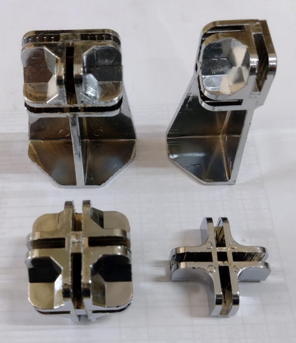 Conector cromado, RAS, cromado.