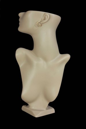 Expositor para joias, em plastico bege.