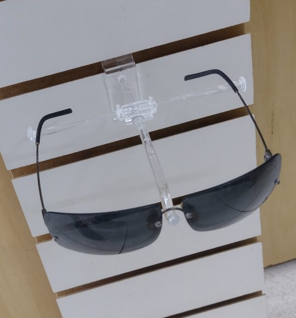 Expositor p/oculos p/painel.
