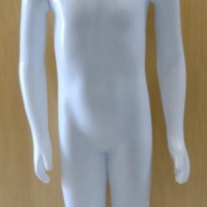Manequim Infantil, em plastico branco, sem face, PM.